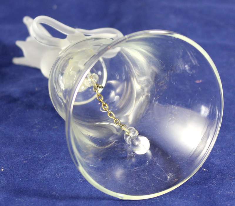Glass bell with frosted swan and bow