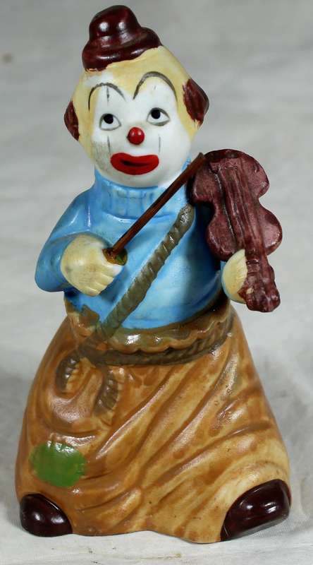 Clown bell - playing violin