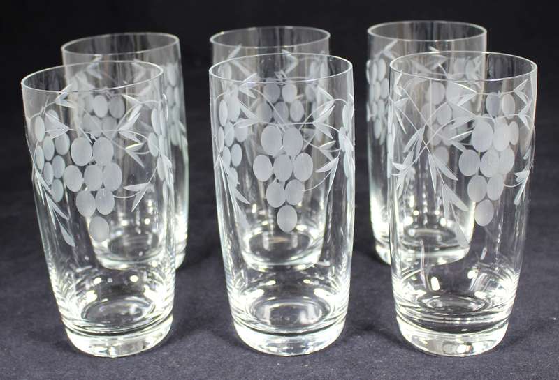 Set of six drinking glasses with etched grapes motif