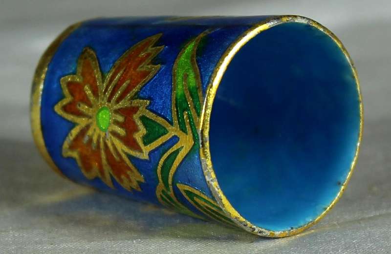 Cloissone thimble - flowers on a blue base