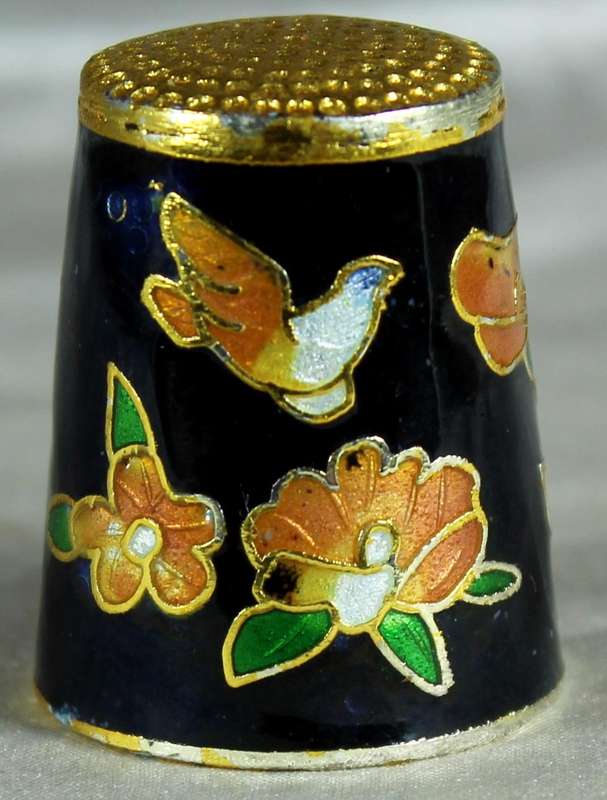 Cloissone thimble - bird with flowers