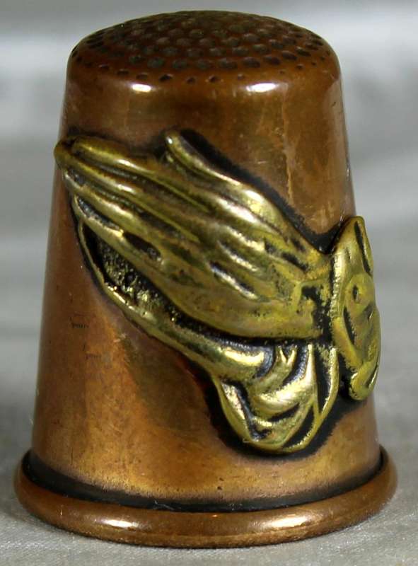 Metal thimble - Praying hands on copper