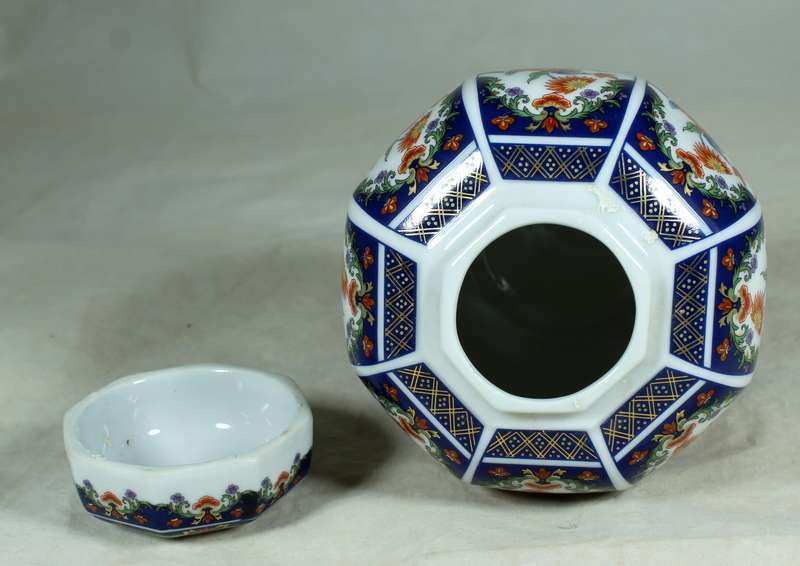Japanese lidded bowl with orange flowers