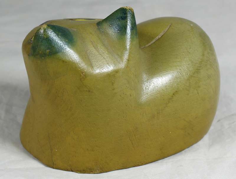 Wooden carved cat