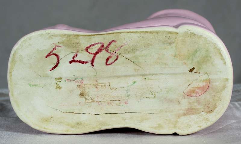 Porcelain pink shoe