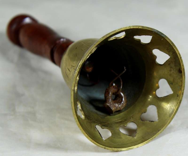 Brass bell - Hearts & wooden handle