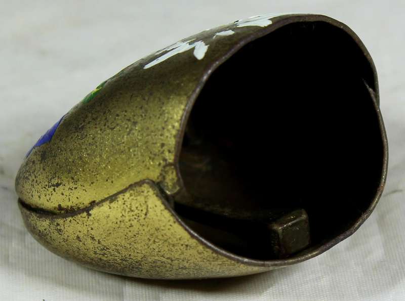 Small cow bell