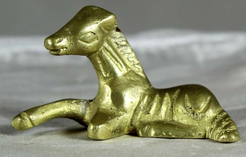 Miniature brass - Fowl laying down