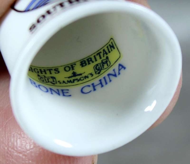 Bone China thimble - Lord St. Southport - Sights of Britain