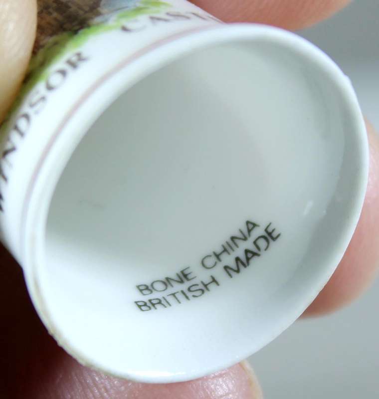Bone China thimble - Windsor Castle