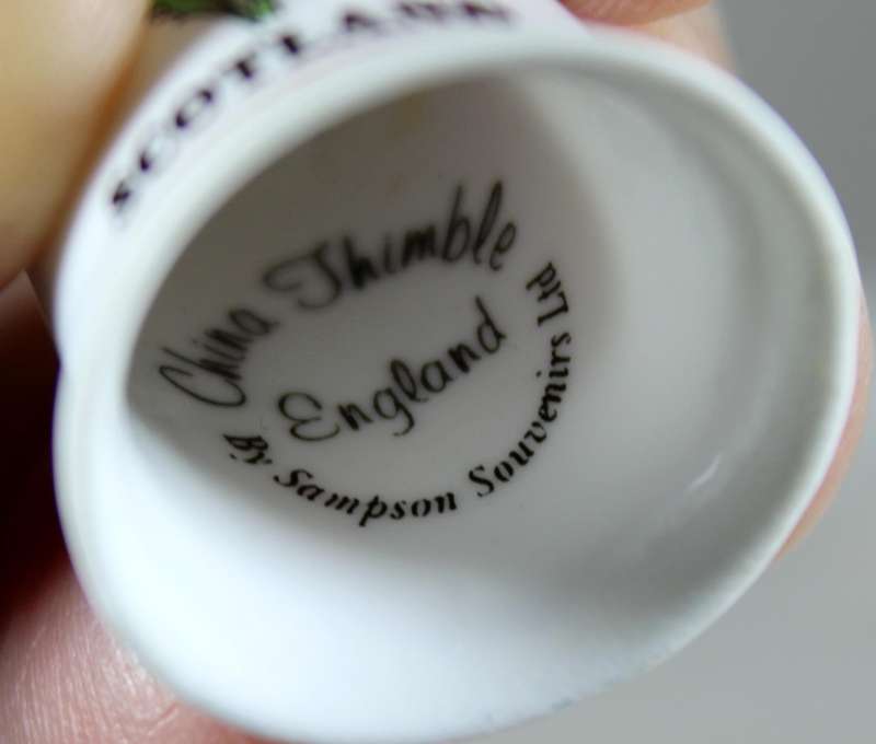 Bone China thimble - Scotland - Sampson Souvenirs