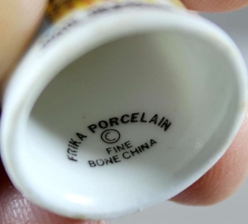 Bone China thimble - State Trumpeter Westminster Abbey