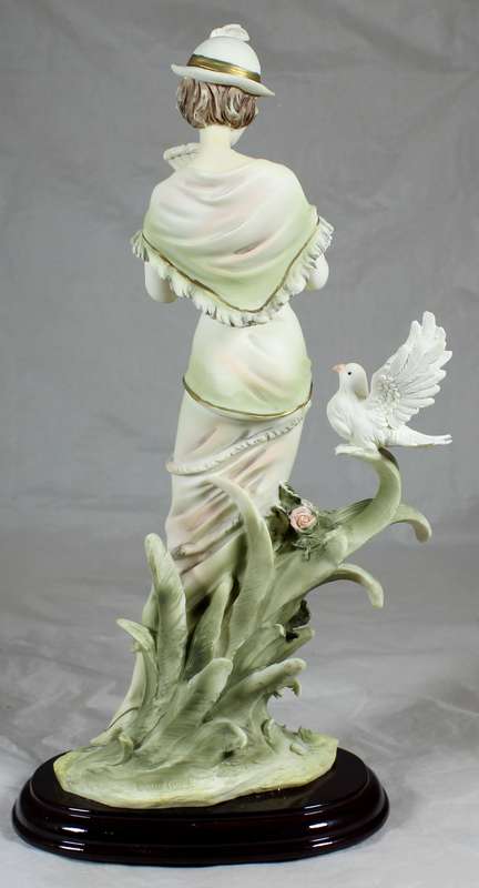La Anina Collection - Lady with dove
