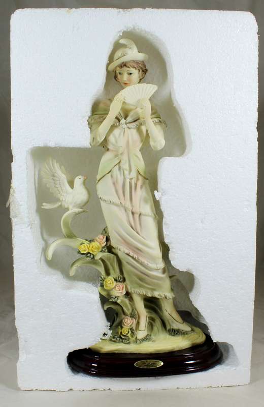 La Anina Collection - Lady with dove
