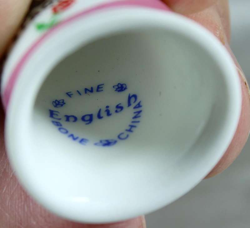 Bone China - Advertising thimble - Andrex