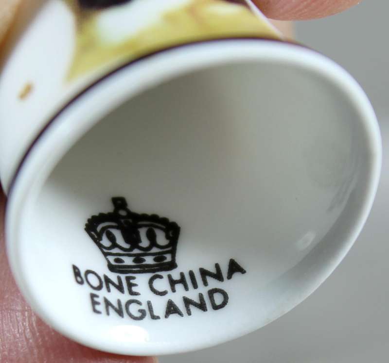 Bone China thimble - Boxer