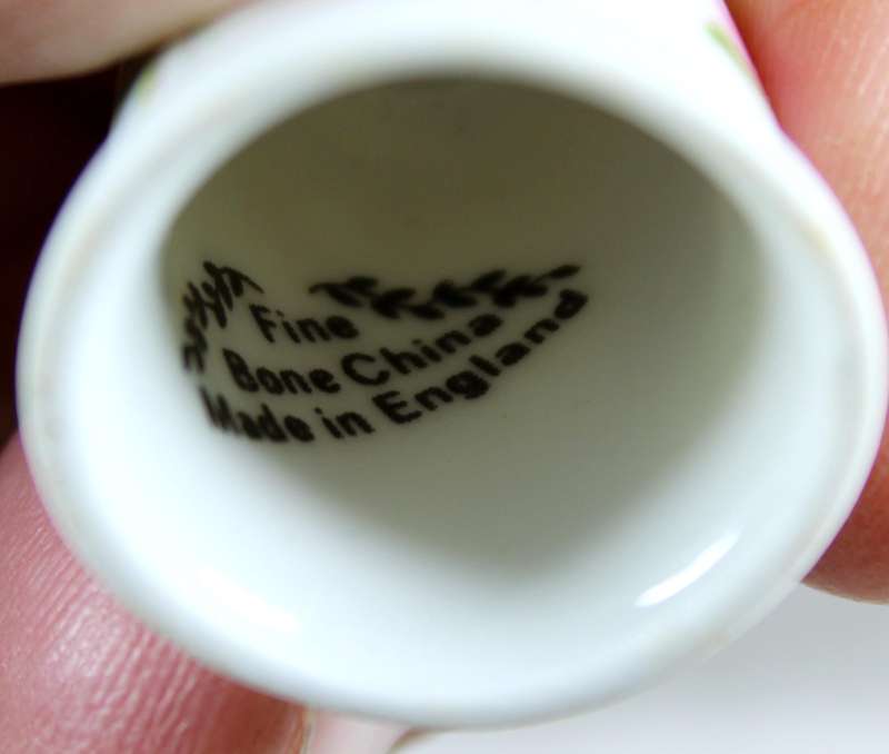 Bone China thimble - Pink rose