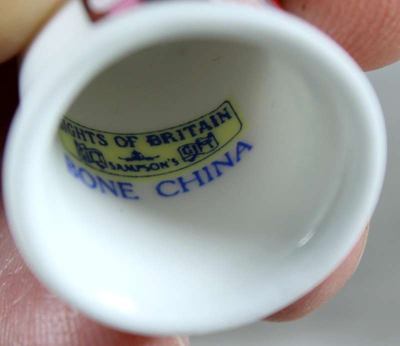 Bone China thimble - Pig Food