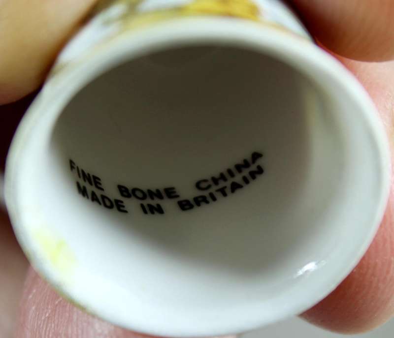Bone China thimble - kittens