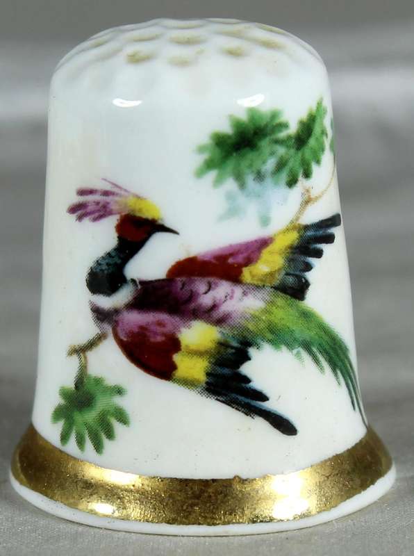 Bone China thimble - colorful bird - Finsbury