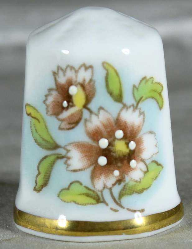 Bone China thimble - pink flower - Longton hall