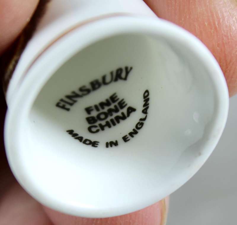 Bone China thimble - baboon - Finsbury