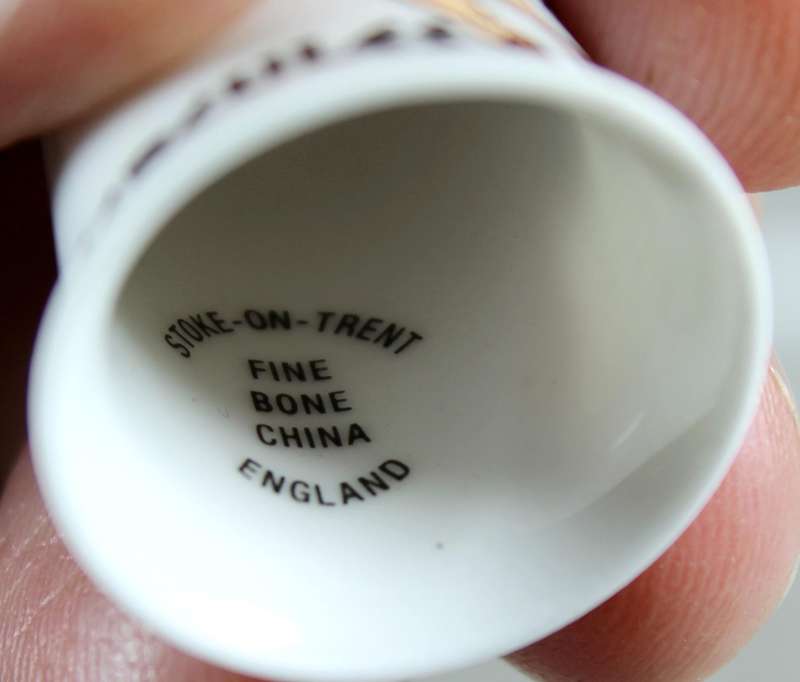 Bone China thimble - Hercules - Stock-on-Trent