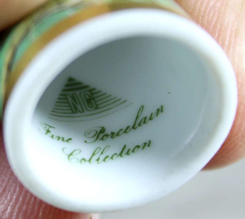Bone China thimble - storks - NP porcelain
