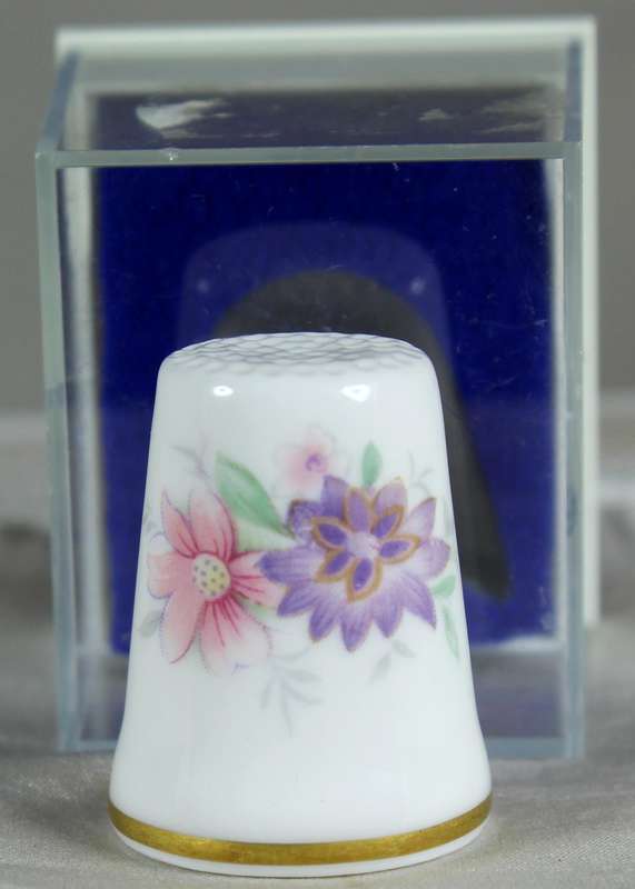 Bone China thimble - Royal Albert - pink & purple flowers