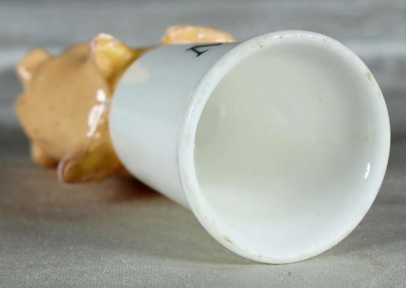 Bone China thimble - Mary the piggy