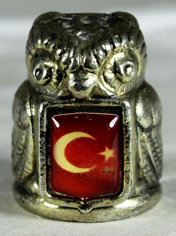 Metal thimble - Owl with crescent moon