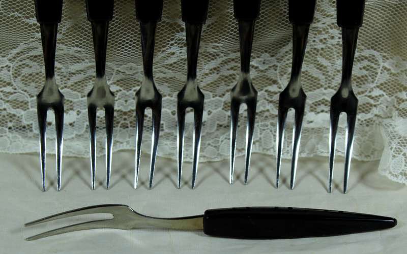 Set of  snail forks