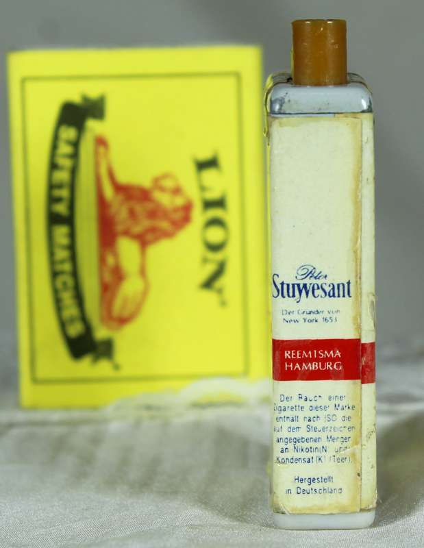 Peter Stuyvesant - Lighter - Vintage