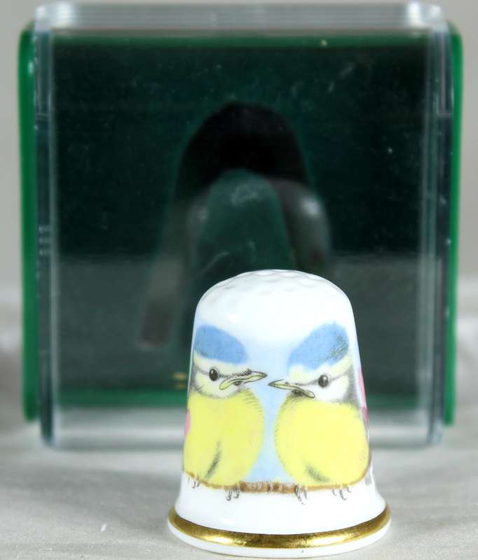 Bone China thimble - Vintage blue tits - Renaissance