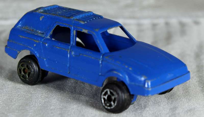 Tootsie Toy - Micro Car - Die Cast - Ford Taurus Station Wagon