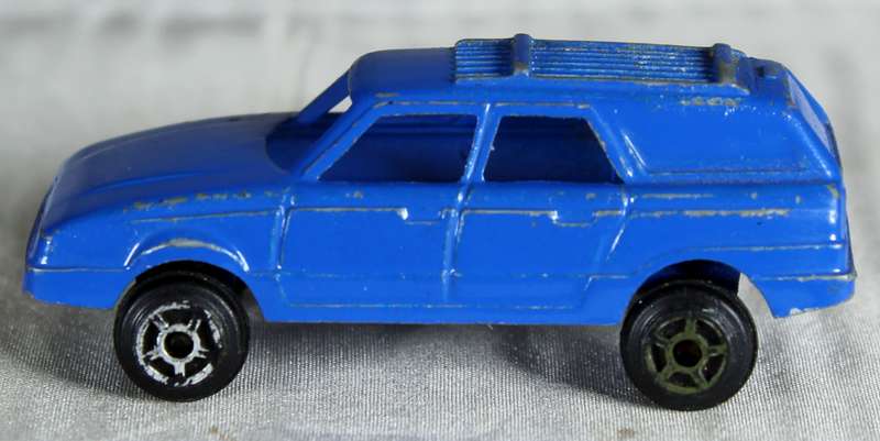 Tootsie Toy - Micro Car - Die Cast - Ford Taurus Station Wagon