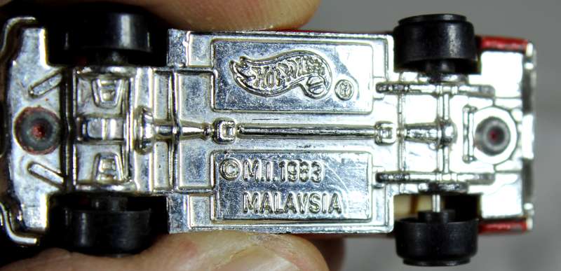 Hotwheels - Micro Car - Metal - Mustang & Plastic Racer