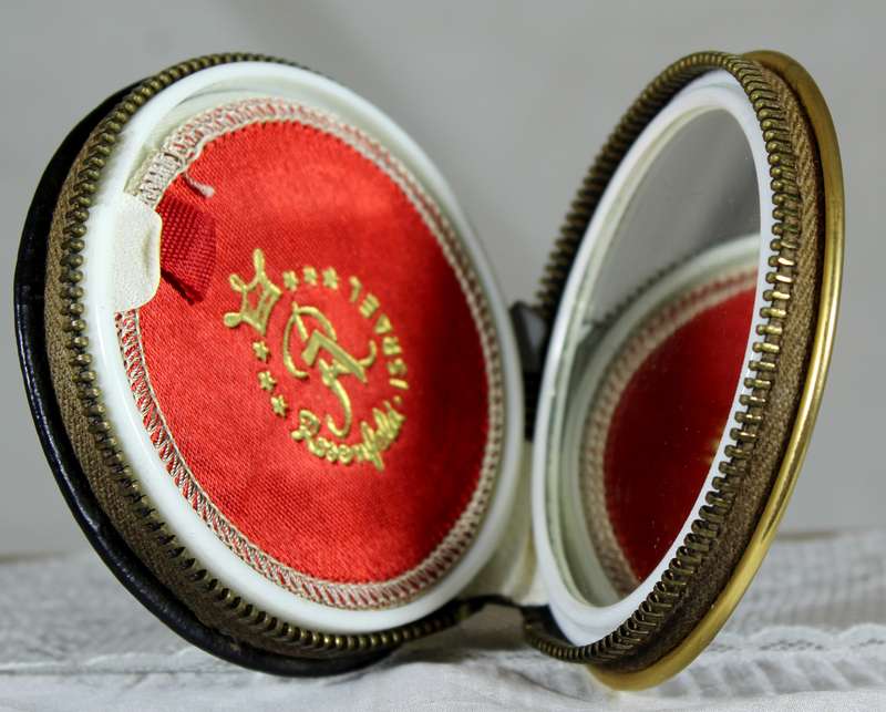 Rosenfeld - Israel compact - Embroided leather - Zipper case