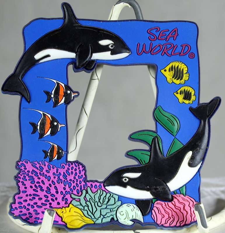Small Sea World plastic frame