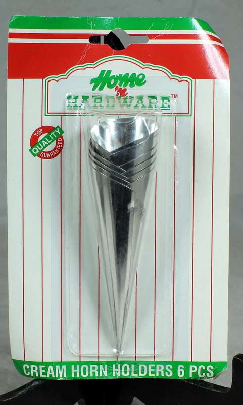 Cream horn holders