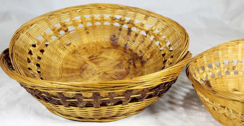 Set of 3 wicker baskets