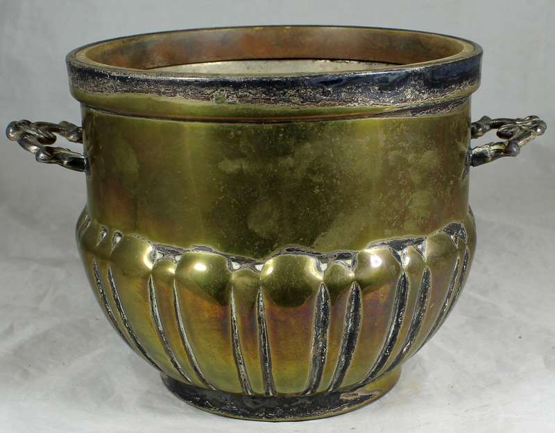 Brass flower pot with handles