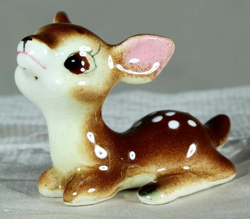 Small ceramic deer