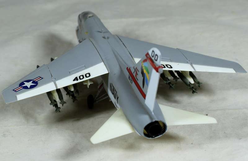 Plastic diecast - US Navy A-7E Fighter