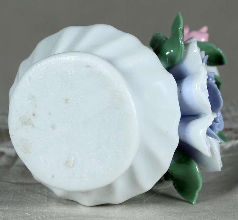 Small posy vase with large flowers