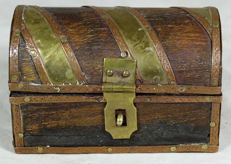 Small trinket chest made with copper, brass & wood
