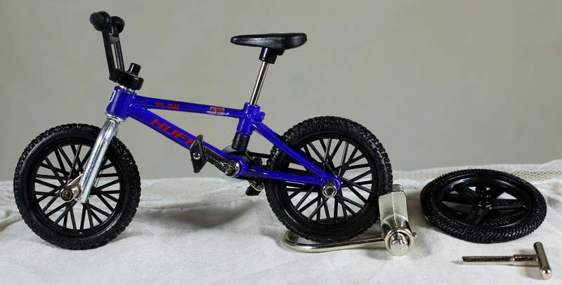 Tech Deck BMX Trick Bike - Purple Huffy