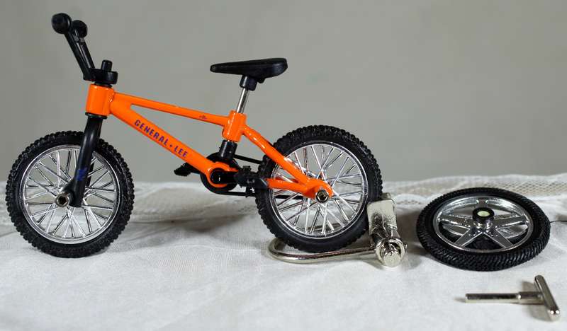 Tech Deck BMX Trick Bike - Orange General Lee