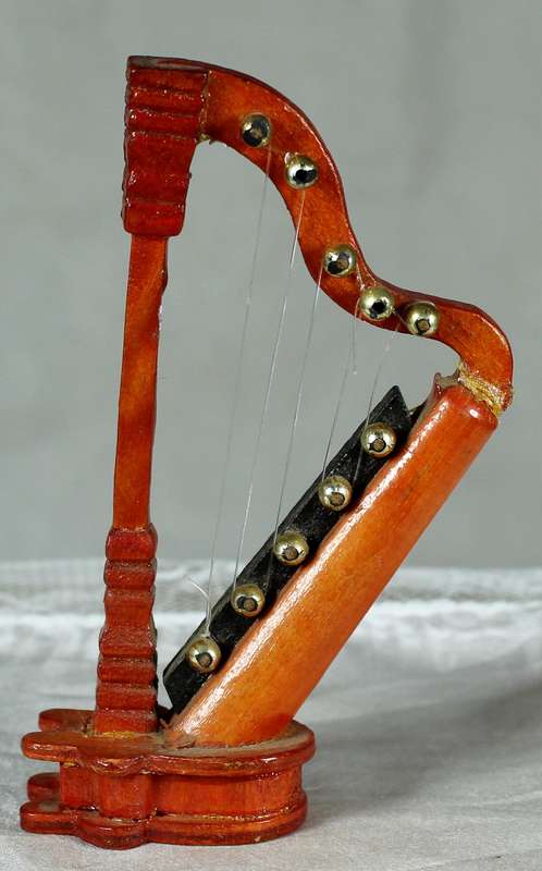 Miniature harp