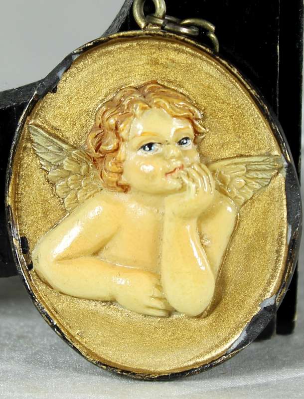 Cherub pendant